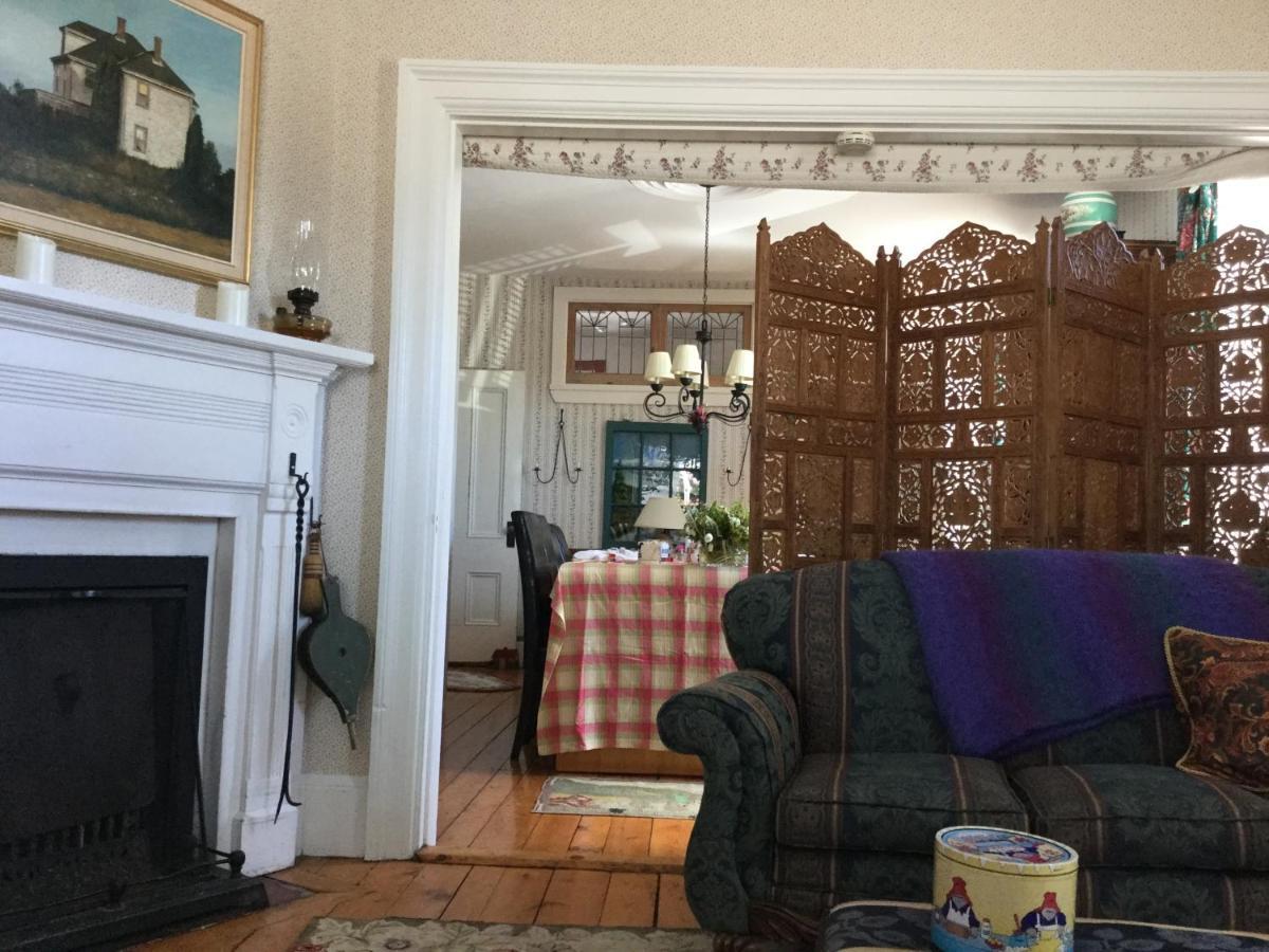 Mecklenburgh Inn Chester Bagian luar foto